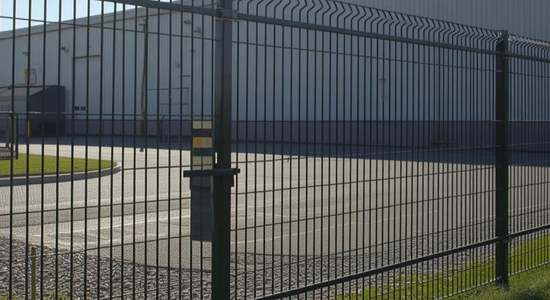 Commercial fencing Cambridgeshire